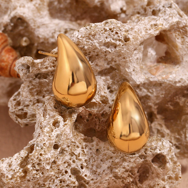 Icyy Tear Drop earrings